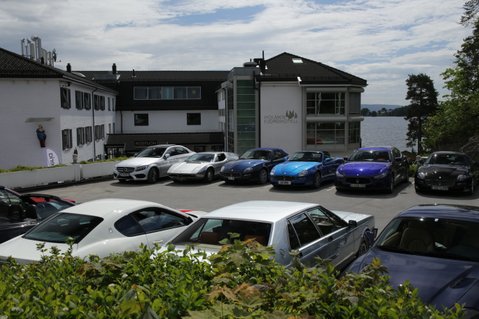 En ikke helt vanlig dag på parkeringsplassen på Holmen Fjordhotel ©Staffan Wohrne